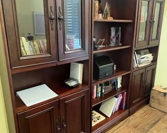 $350 3 section wall unit 2 at 32 x 12 x 78 middle section 32 d 11 x 78