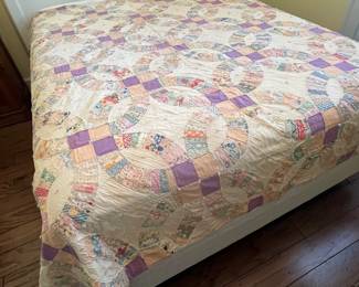 $350 full/queen bed $90 handmade quilt