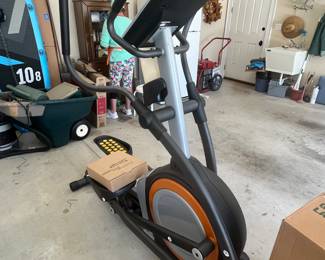 $250 Pro form elliptical 785F