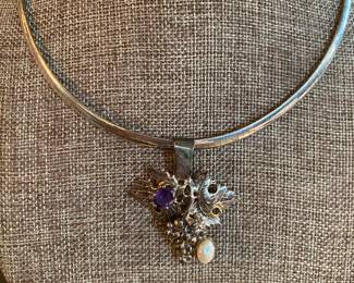 $70 - Sterling Omega chain pendant & grapevine grape amethyst & pearl.