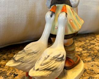 Hummel Goebel Collectible Figurine: "Goose Girl"
