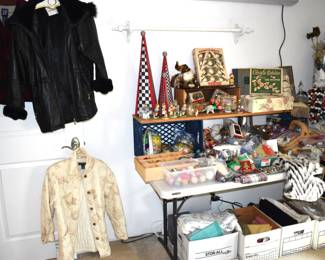 UPSTAIRS-Holiday Room Overview