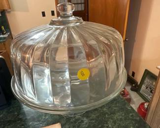 GLASS CAKE PLATE WITH LID