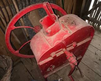 CORN SHELLER