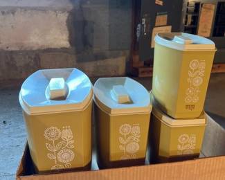 4 VINTAGE LUSTRO WARE CANISTERS