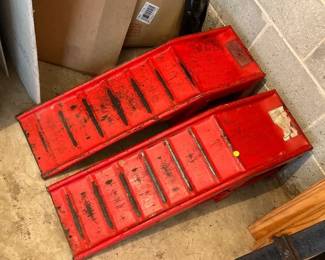 2 METAL RAMPS
