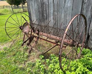 VINTAGE HAY RAKE