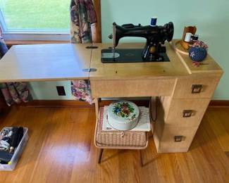 SEWERS DESK WITH ITEMS