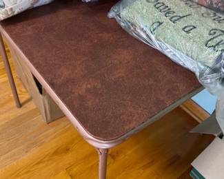 CARD TABLE