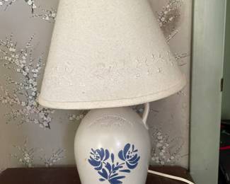 White and blue floral ceramic lamp 