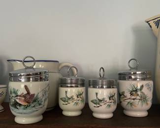 Set of small painted dishes 