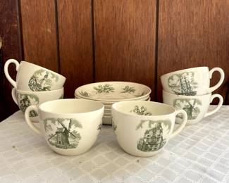 Unique Wedgewood 6 piece teacup and saucer set 