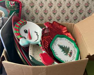 Box of assorted Christmas decorations in upstairs bedroom 