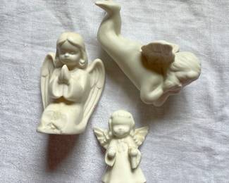 Delicate ceramic angel statues 