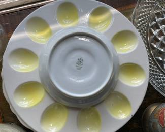 Bottom side of ceramic dish in den 