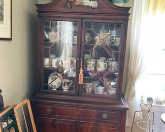 China cabinet in office