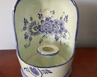 Decorative ceramic candle holder 