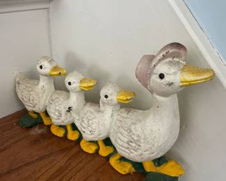 Make way for ducklings ! doorstopper 
