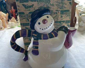Cute ceramic snowman teapot