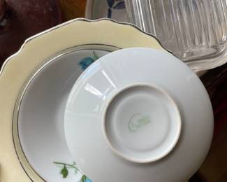 Bottom side of ceramic plate in den