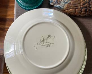 Bottom side of harvest design, green pattern ceramic plate 