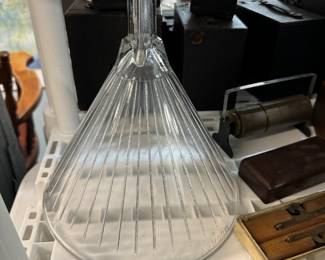 MOONEY AIR VENT GLASS FUNNEL 