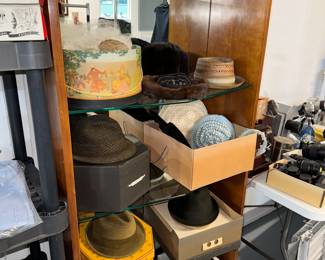 VINTAGE HATS 