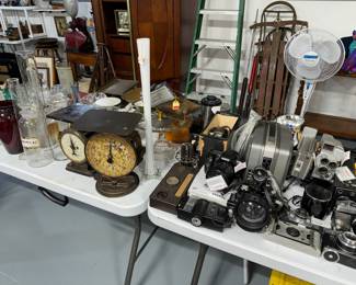 ANTIUE SCALES AND CAMERAS