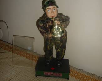 TRUMPET SOLDIER 