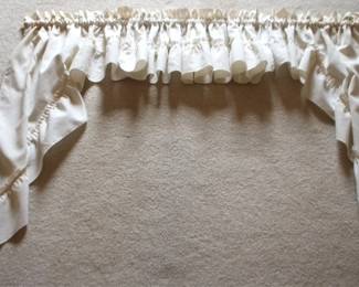 60 - Set of Curtains