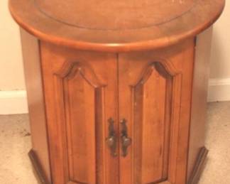38 - End Table Cabinet 18 x 20
