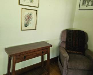 Primitive table and electric lift chair