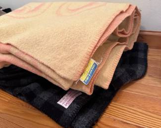Genuine Filson Wool Blanket 6x75 And Wool O The West Blanket