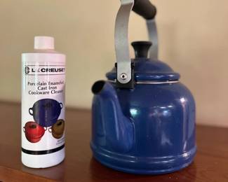 LE CREUSET KETTLE