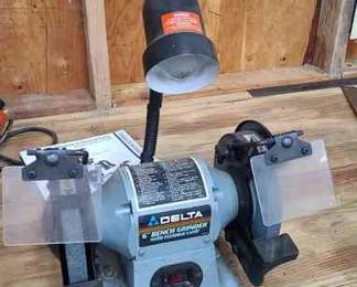 Delta 6 Bench Grinder With Flexible Lamp