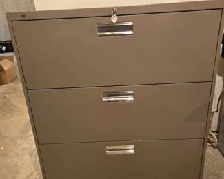 Large 3 Drawer Filing Cabinet With Key