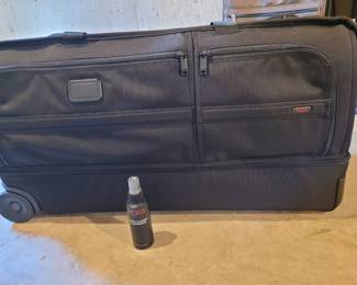 New Tumi Luggage On Rollers