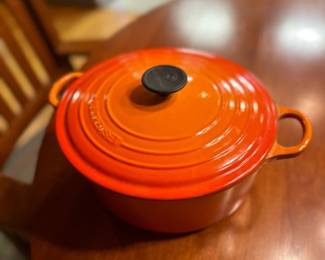 LE CREUSET 26 Qt Dutch Oven