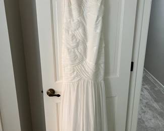 Size 8 prom/formal dress by Adrianna Papell.