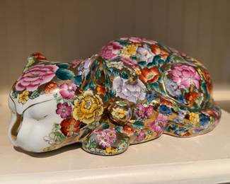 Asian floral Macau floral cat figurine.