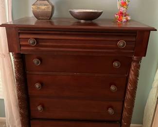 Vintage five-drawer dresser/chest of drawers by Croquet.