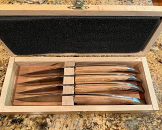 Set of 4 Olive Wood Steak Knives