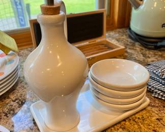 White Ceramic Oil Jar/Drizzler with 4 Dipping Bowls & Tray