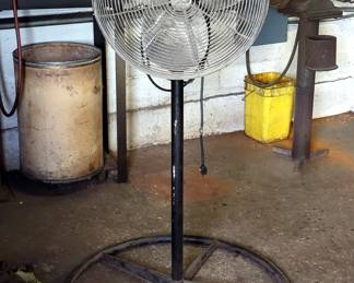 Dayton Oscillating Floor Fan, Model 4C354C, 60" x 36", Powers On