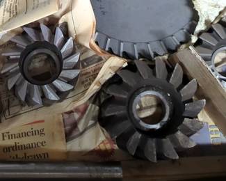 Shell Mills And End Mill Assortment, Various Sizes