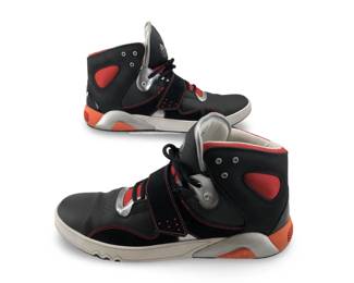 Like New Size 14 Adidas Roundhouse Mid
