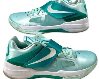 Zoom KD IV Turquoise & White Basketball Shoes
