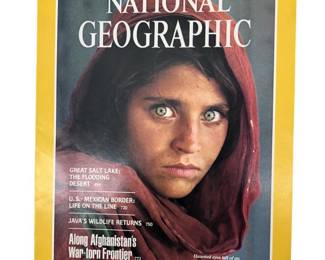 (5) Vintage National Geographic Magazines
