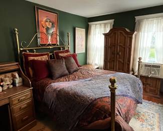 QUEEN BRASS BED
