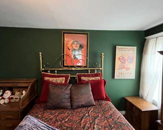 QUEEN BRASS BED 